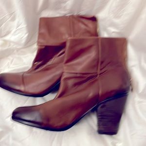 Vince Camuto, brown leather distressed booties. Women’s size 9.5.